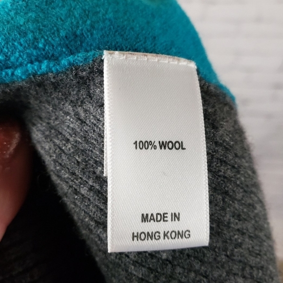 St. John Wool Turquoise and Gray Sweater - Picture 2 of 4